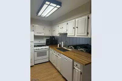 8 Steamboat Dr #7, Vernon, NJ 07462 - Photo 3