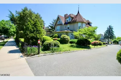 39 N Mountain Ave #5A, Montclair, NJ 07042 - Photo 1