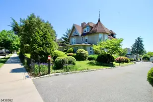 39 N Mountain Ave, Montclair, NJ 07042 - Photo 1