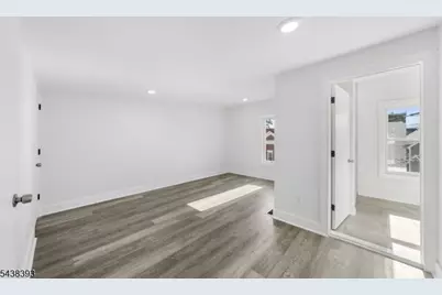 1119 Hampton Place #2, Elizabeth, NJ 07201 - Photo 9