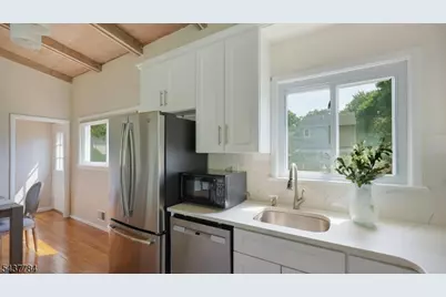 88 North Glenwood Rd, Fanwood, NJ 07023 - Photo 13