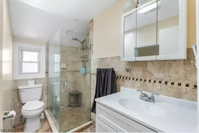 81 Kuna Ter, Irvington, NJ 07111 - Photo 9