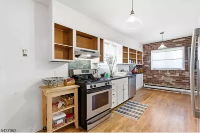 1 Midland Pl, Newark, NJ 07106 - Photo 11