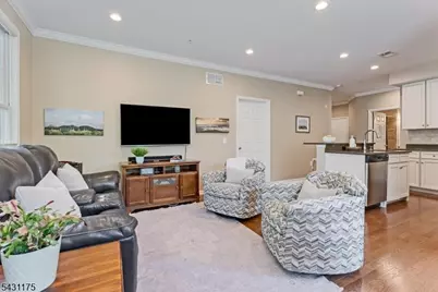 17 Lara Pl, Warren Township, NJ 07059 - Photo 5