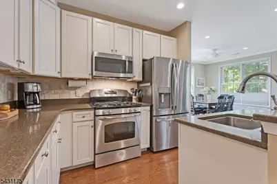 17 Lara Pl, Warren Township, NJ 07059 - Photo 3