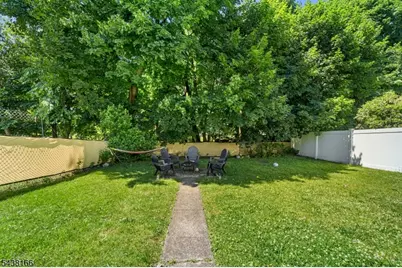 121 Smallwood Ave, Belleville, NJ 07109 - Photo 33