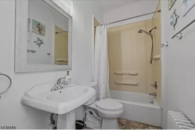 42 Rossmore Pl, Belleville, NJ 07109 - Photo 19