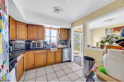 26 Nancy Ln, Piscataway Township, NJ 08854 - Photo 13