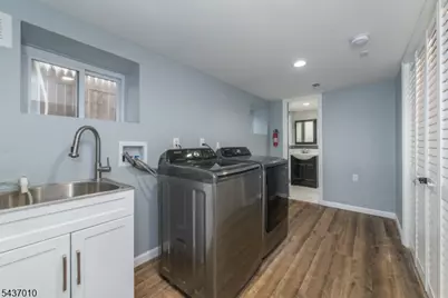 14 Grove Ter, Montclair, NJ 07042 - Photo 35
