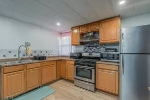 191 W 24th St, Bayonne, NJ 07002 - Photo 7