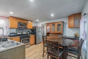 191 W 24th St, Bayonne, NJ 07002 - Photo 5