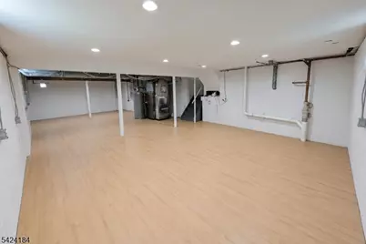 305 Buttfield Dr, Plainfield, NJ 07060 - Photo 29