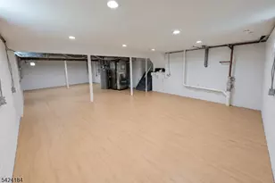 305 Buttfield Dr, Plainfield, NJ 07060 - Photo 29