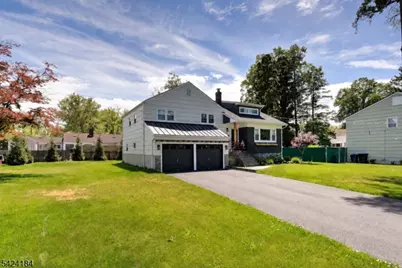 305 Buttfield Dr, Plainfield, NJ 07060 - Photo 5