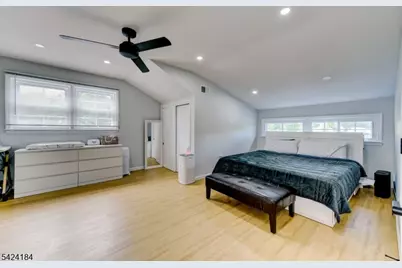 305 Buttfield Dr, Plainfield, NJ 07060 - Photo 21