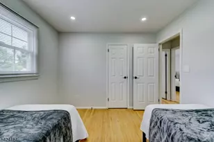 305 Buttfield Dr, Plainfield, NJ 07060 - Photo 23