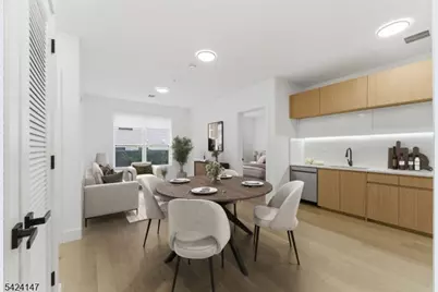 649 38th St, Union City, NJ 07087 - Photo 3