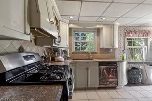 364 Acacia Rd, Scotch Plains Township, NJ 07076 - Photo 17