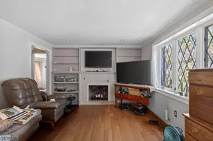 364 Acacia Rd, Scotch Plains Township, NJ 07076 - Photo 9
