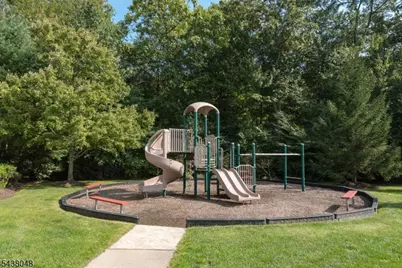 129 Autumn Ct, Roxbury Township, NJ 07852 - Photo 21