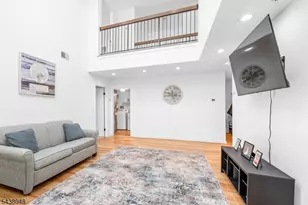 129 Autumn Ct, Roxbury Township, NJ 07852 - Photo 5