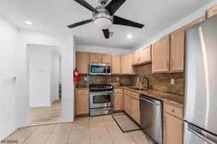 129 Autumn Ct, Roxbury Township, NJ 07852 - Photo 9
