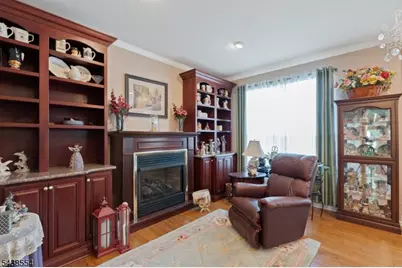 18 Kentworth Ct, Raritan Township, NJ 08822 - Photo 11