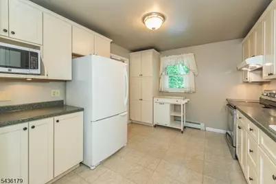 6 Benjamin, Hopatcong, NJ 07874 - Photo 13