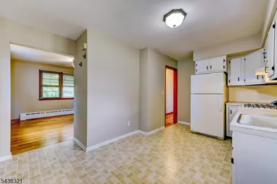 215 S 18th Ave, Manville, NJ 08835 - Photo 19