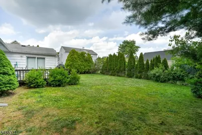 215 S 18th Ave, Manville, NJ 08835 - Photo 9