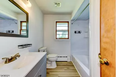 215 S 18th Ave, Manville, NJ 08835 - Photo 13