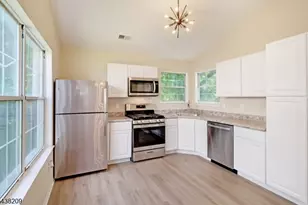 430 Cardinal Ln, Bedminster Township, NJ 07921 - Photo 3