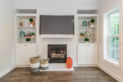 21 Chaz Way, Fairfield, NJ 07004 - Photo 7