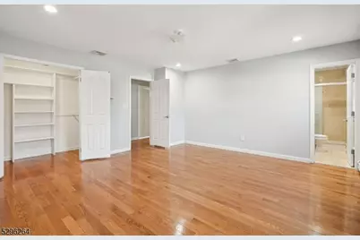 7 Mansfield Ct, Livingston, NJ 07039 - Photo 17