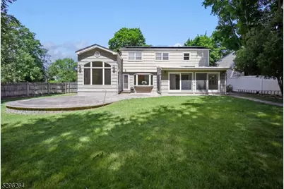 7 Mansfield Ct, Livingston, NJ 07039 - Photo 27
