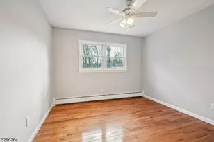 7 Mansfield Ct, Livingston, NJ 07039 - Photo 23