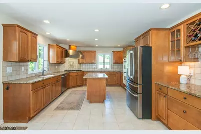 1 Tulip Ln, Randolph Township, NJ 07869 - Photo 9