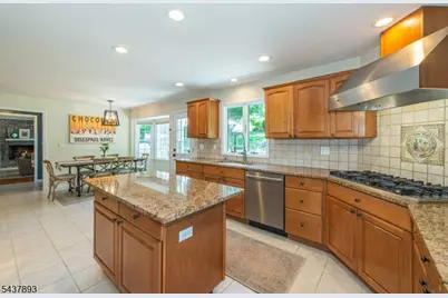 1 Tulip Ln, Randolph Township, NJ 07869 - Photo 13