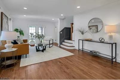 34 Cloverhill Pl, Montclair, NJ 07042 - Photo 5