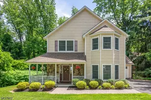 298 Emerson Ln, Berkeley Heights Township, NJ 07922 - Photo 3