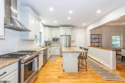 298 Emerson Ln, Berkeley Heights Township, NJ 07922 - Photo 9