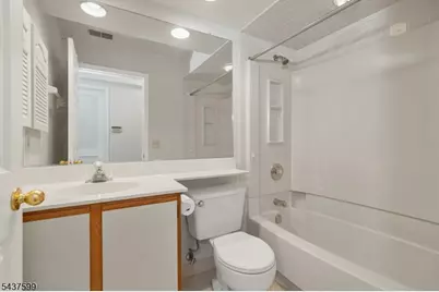 110 Stratford Pl, Bridgewater, NJ 08805 - Photo 19