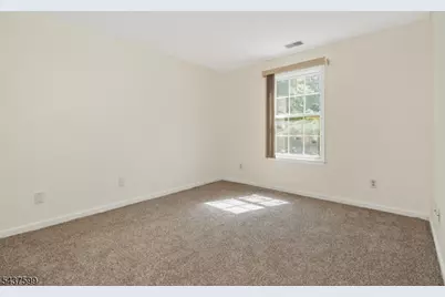 110 Stratford Pl, Bridgewater, NJ 08805 - Photo 21