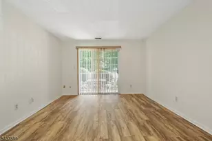 110 Stratford Pl, Bridgewater, NJ 08805 - Photo 5