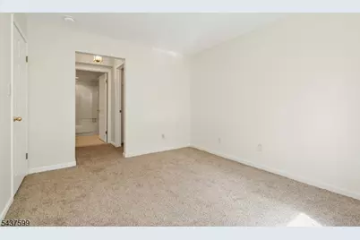 110 Stratford Pl, Bridgewater, NJ 08805 - Photo 25