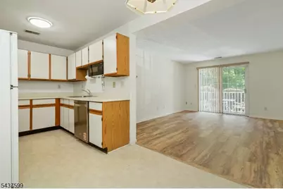 110 Stratford Pl, Bridgewater, NJ 08805 - Photo 11