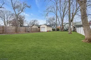425 Mercer Ave, Roselle, NJ 07203 - Photo 27