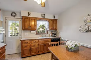 65 Harding Ave, Totowa, NJ 07512 - Photo 13