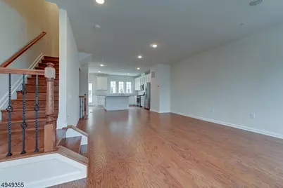 15 Braeburn Ct, Livingston, NJ 07039 - Photo 5