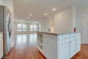 15 Braeburn Ct, Livingston, NJ 07039 - Photo 3